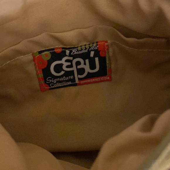 Cebu shell beaded art purse. - Picture 3 of 5